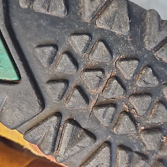 Salomon hiking boots - Picture 9 of 10